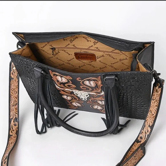 American Darling Black and Tan Shoulder Bag with CC - Picture 4 of 6